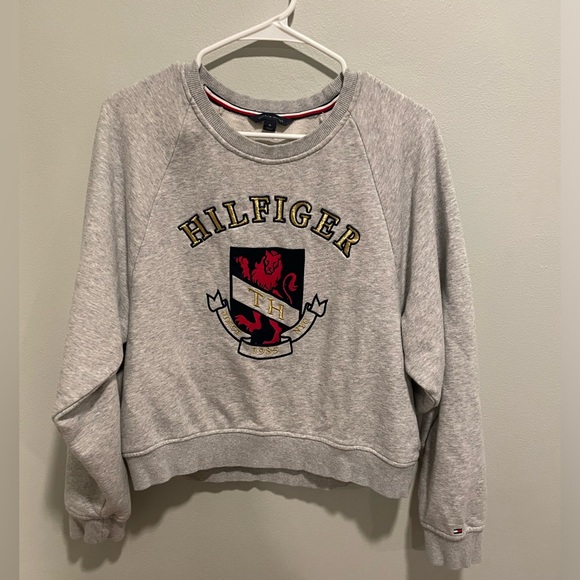 Tommy Hilfiger Tops - Tommy Hilfiger Embroidered Crew Neck Sweatshirt Gray Women’s Size Medium